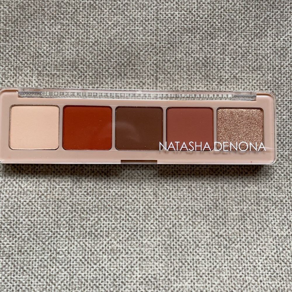 Natasha Dedona - Peak Palette - Brand New!